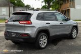Used 2017 Jeep Cherokee Sport image 6