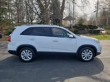 Used 2014 Kia Sorento EX image 2