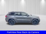 Used 2019 Jeep Grand Cherokee Altitude image 5