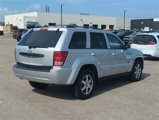 Used 2009 Jeep Grand Cherokee Laredo image 3