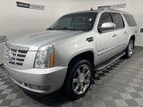 Used 2011 Cadillac Escalade ESV Luxury image 2