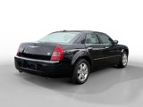 Used 2005 Chrysler 300 C w/ Protection Group II image 5