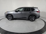 Used 2023 Nissan Rogue S image 2