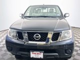 Used 2015 Nissan Frontier SV image 2