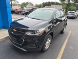 Used 2022 Chevrolet Trax LT w/ LT Convenience Package image 2