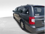 Used 2016 Chrysler Town & Country Touring w/ Driver Convenience Group image 2