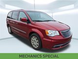 Used 2014 Chrysler Town & Country Touring image 4