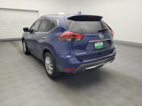 Used 2018 Nissan Rogue SV image 5