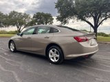 Used 2022 Chevrolet Malibu LT image 3