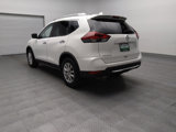 Used 2019 Nissan Rogue SV image 5