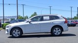 Used 2022 Volvo XC60 B5 Momentum w/ Climate Package image 6