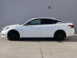 Used 2022 Nissan Altima 2.5 SR w/ Midnight Edition Package image 2