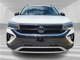 Certified 2022 Volkswagen Taos S image 4