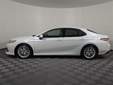 Used 2018 Toyota Camry XLE image 2