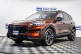 Used 2021 Ford Escape SE w/ SE Sport Appearance Package image 3