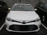 Used 2017 Toyota Avalon Limited image 2