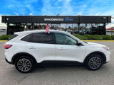 Used 2022 Ford Escape SE image 3