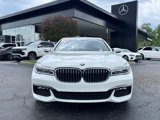 Used 2019 BMW 750i w/ Executive Package image 2