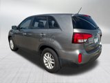 Used 2014 Kia Sorento LX image 3