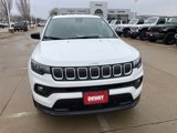 Used 2022 Jeep Compass Latitude image 2