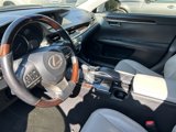 Used 2017 Lexus ES 300h image 4