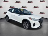 Used 2021 Nissan Kicks SV image 3