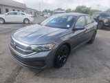 Used 2024 Volkswagen Jetta SE image 4