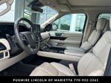 Used 2019 Lincoln Navigator Reserve image 3