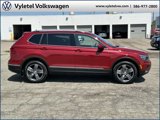 Used 2018 Volkswagen Tiguan SEL Premium image 2