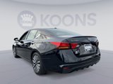Used 2024 Nissan Altima 2.5 SV image 4