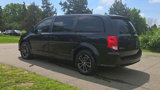 Used 2019 Dodge Grand Caravan SE image 3