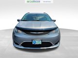 Used 2018 Chrysler Pacifica Touring-L image 2