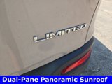 Used 2017 Jeep Cherokee Limited image 5