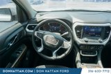 Used 2020 GMC Acadia SLE w/ Driver Convenience Package image 5