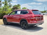 Used 2018 Volkswagen Atlas SEL Premium image 3