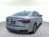 Used 2024 Volkswagen Jetta SE image 3