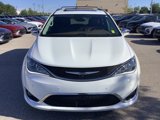 Used 2017 Chrysler Pacifica Limited w/ UConnect Theater Package image 2