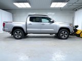 Used 2018 Toyota Tacoma TRD Sport image 2