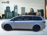 Used 2015 Toyota Sienna XLE Premium image 2