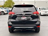 Used 2017 Nissan Rogue SV image 5