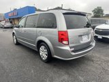 Used 2017 Dodge Grand Caravan SE image 5