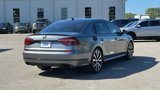 Used 2018 Volkswagen Passat 3.6 image 5