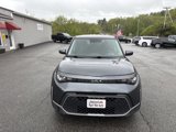 Used 2023 Kia Soul LX w/ LX Technology Package image 3