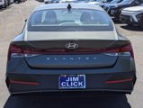 Certified 2024 Hyundai Elantra SE image 3