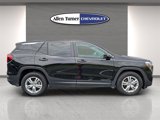 Used 2024 GMC Terrain SLE image 5