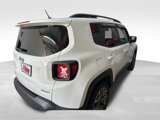 Used 2016 Jeep Renegade Latitude w/ Popular Equipment Group image 4
