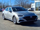 Used 2023 Hyundai Sonata SEL image 2