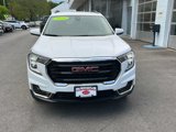 Used 2024 GMC Terrain SLE w/ Driver Convenience Package image 3