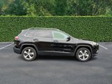 Used 2019 Jeep Cherokee Limited w/ Technology Group image 2