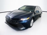 Used 2018 Toyota Camry LE image 3
